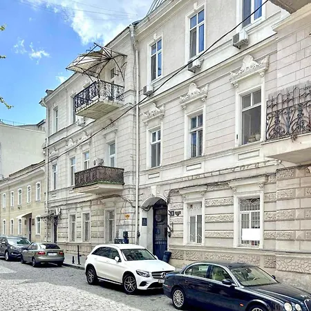 Apartment White Door 3 Odesa